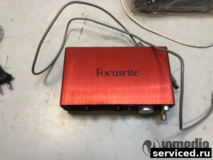 Звуковые карты Focusrite SCARLETT2I2